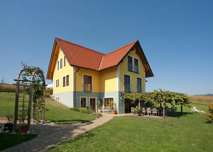 Weingut Winzerhof Gaestezimmer Grebenz